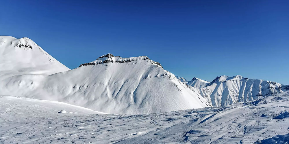 Stepantsminda-Paragliding-in-Gudauri-Mount-Kudebi